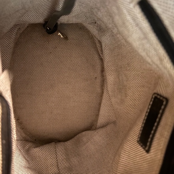 Dooney & Bourke North South Signature Bucket Bag - Picture 4 of 6
